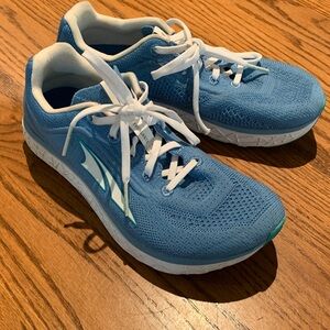 Altra Escalante, Women’s (US 7) WORN ONCE